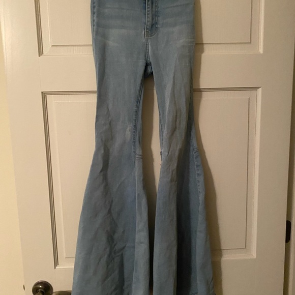 Just Float On Flare Jeans - Picture 4 of 6